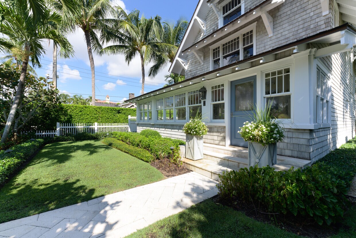 Primary Photo - 357 Seabreeze Ave