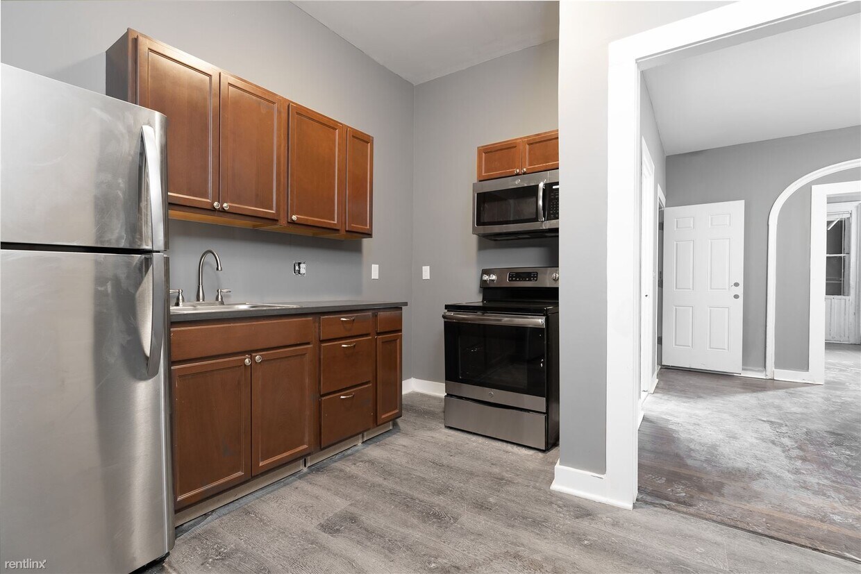 Primary Photo - Studio, 1 bath Townhome - 56 Congress St 5...