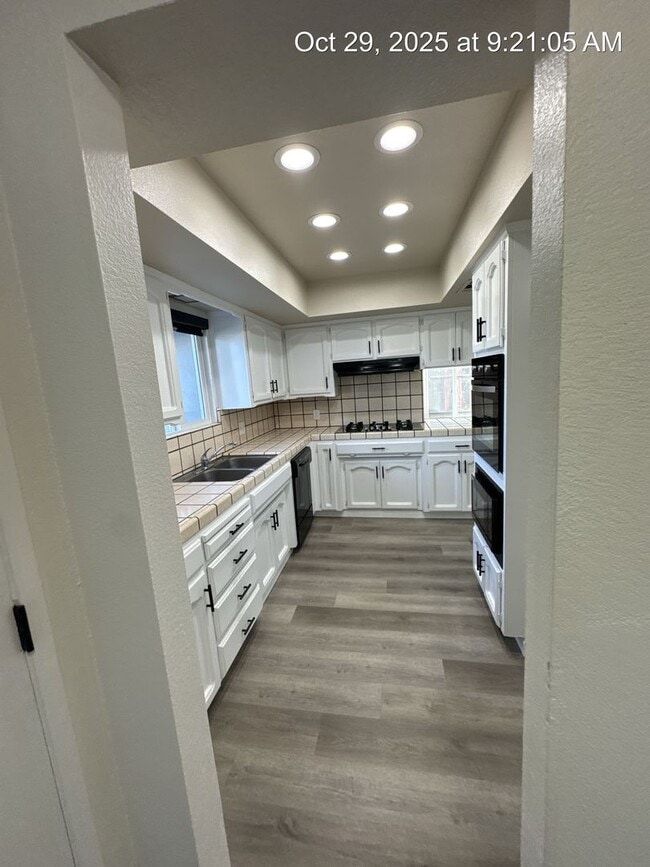 Foto del edificio - Lovely Remodeled Home!! Rent Ready !!