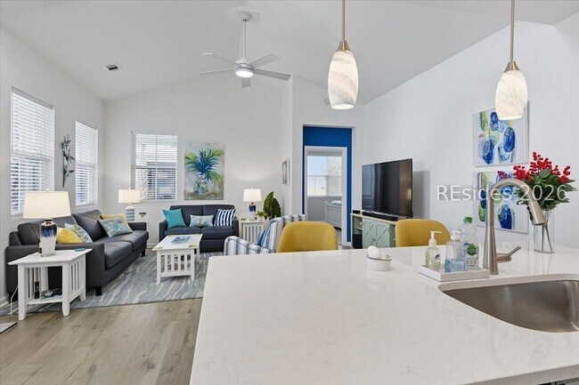 Building Photo - 196 Treasure Past Wy