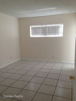 Building Photo - 1060 Crystal Lake Dr
