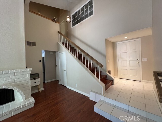 Foto del edificio - 1001 Creekside Dr