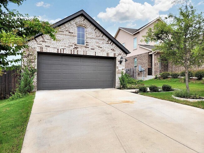 Building Photo - 8307 Prairie Rye Dr