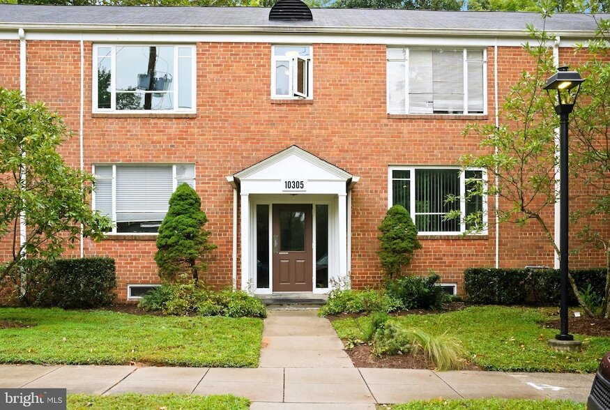 Primary Photo - 10305 Montrose Ave