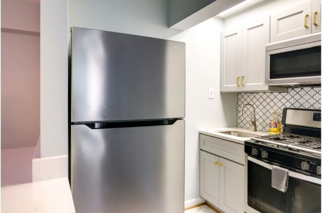 Foto del edificio - 3701 Connecticut Ave NW