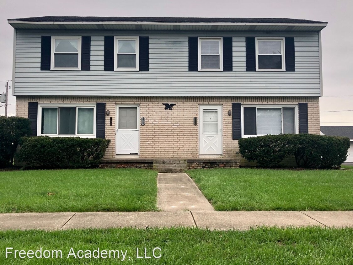 215217 Edgewood Dr, Perrysburg, OH 43551 Apartment for Rent in