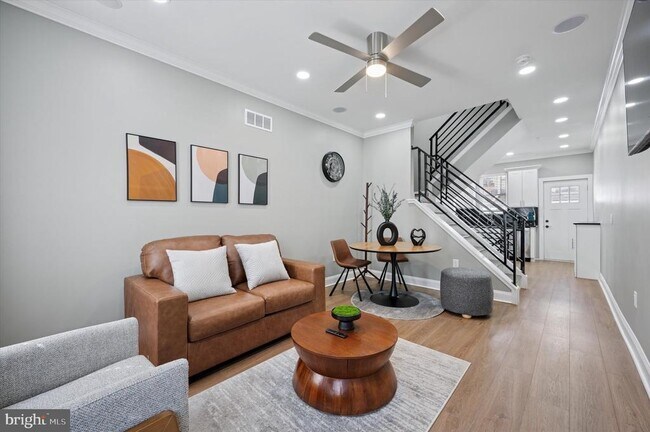 Foto del edificio - 2542 Arcadia St