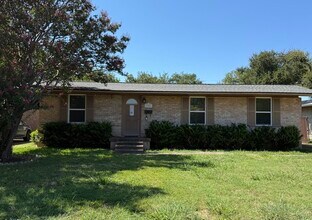Building Photo - 1201 Wisteria Way