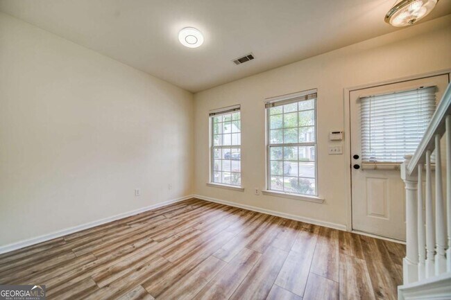 Building Photo - 3285 Hidden Cove Cir NW
