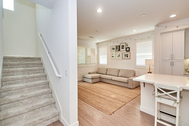 Foto del edificio - 9914 Artesia Blvd
