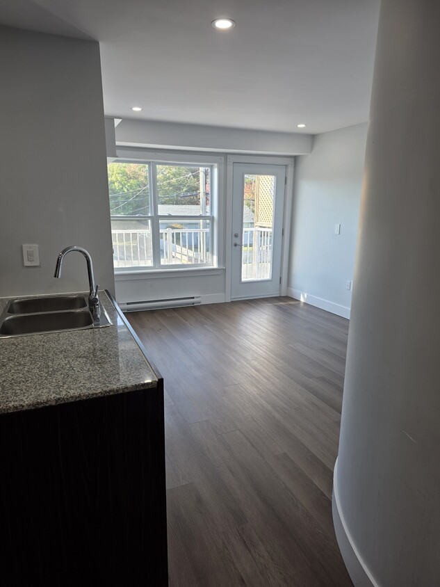 Primary Photo - 25 Lynnett Rd