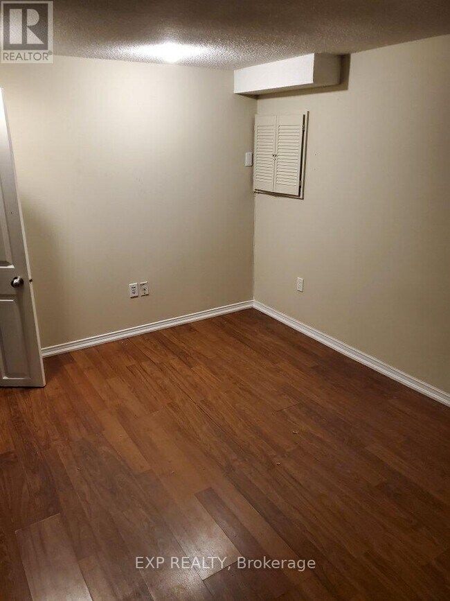 Building Photo - 31 Matterdale Ave