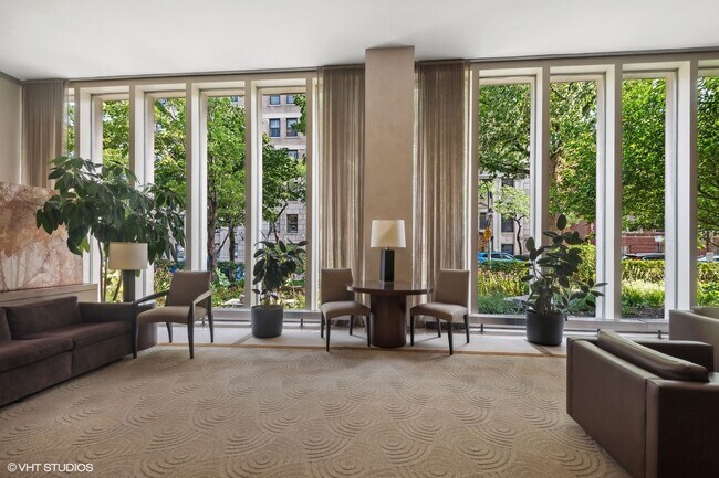 Foto del edificio - 3550 N Lake Shore Dr
