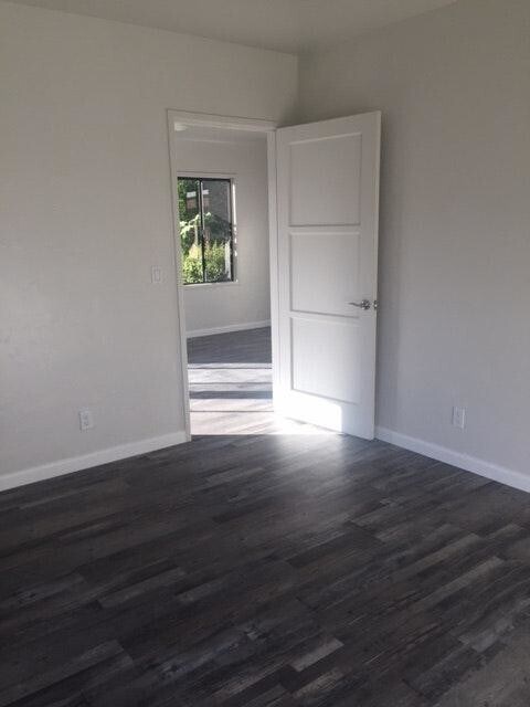 Building Photo - 413 N Eastwood Ave