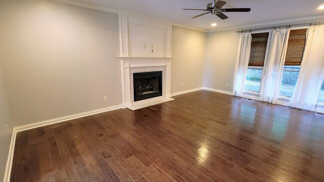 Foto del edificio - West Knoxville 37931 - 4 Bedroom, 2.5 Bath...