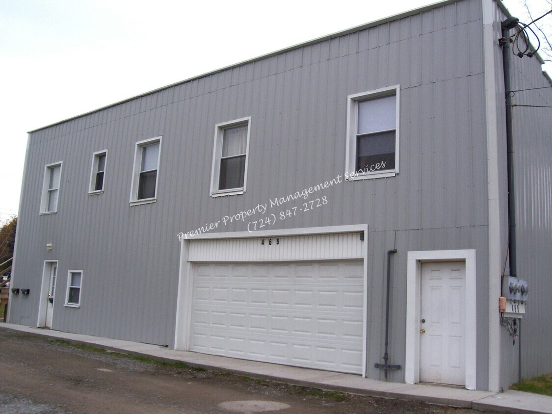 Foto principal - 465 E Washington St