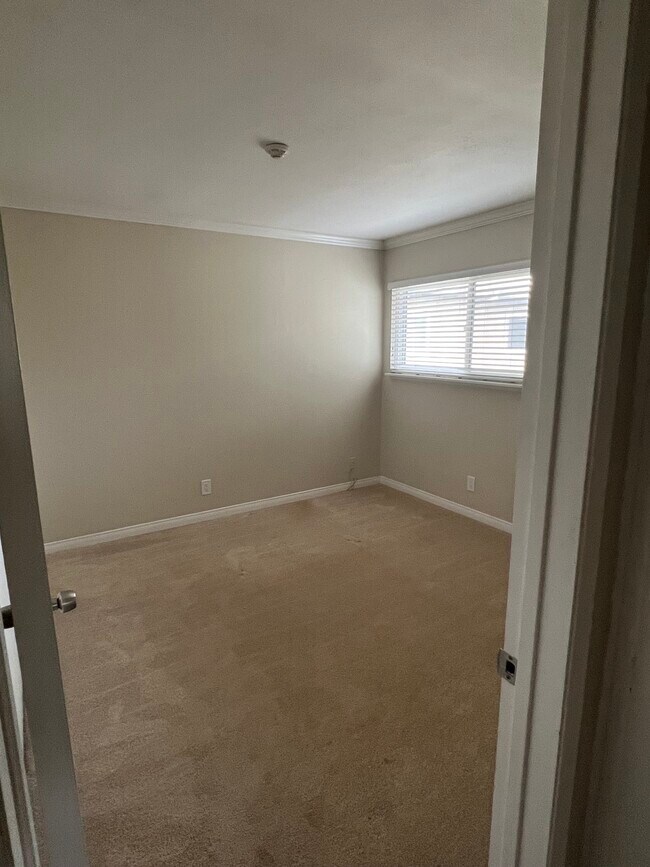 Foto del edificio - 720 Meyer Ln
