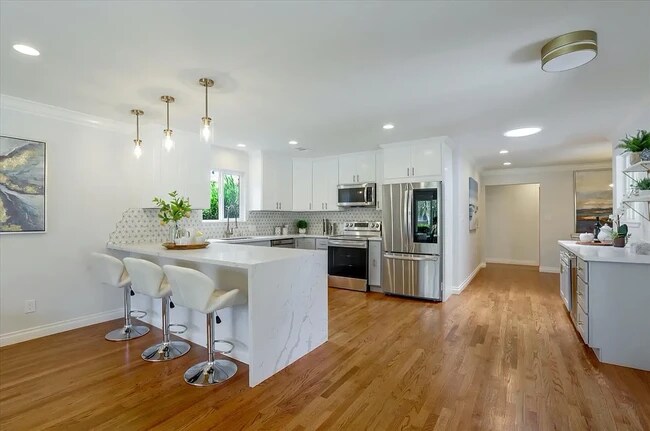 Foto del edificio - 992 Fairfield Ave