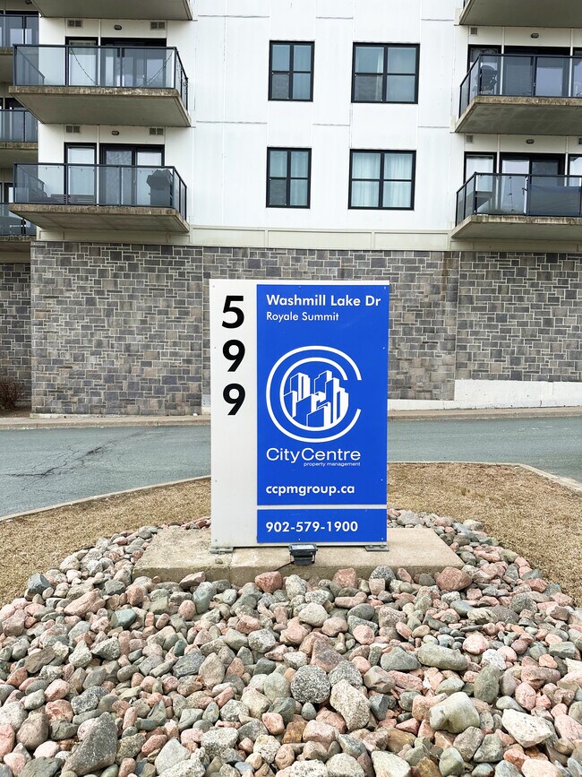 Photo du bâtiment - Royale Summit