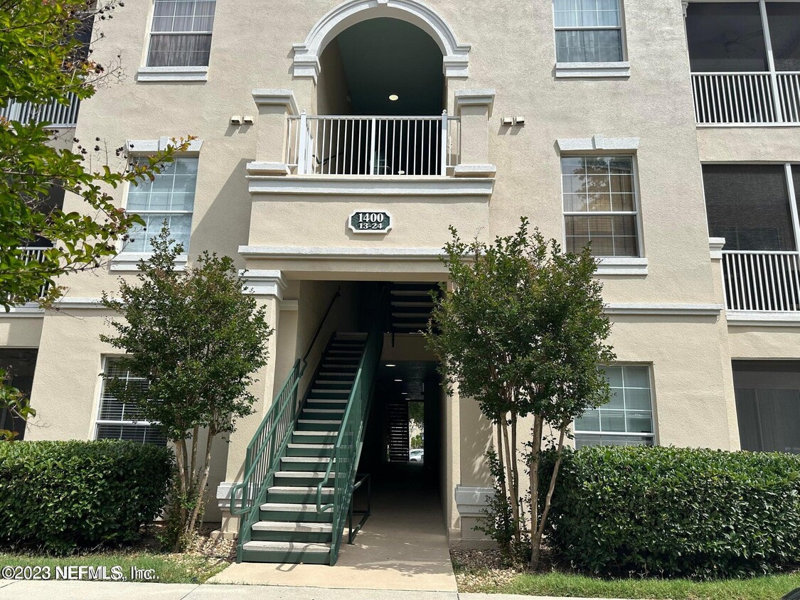 Foto principal - 8601 Beach Blvd