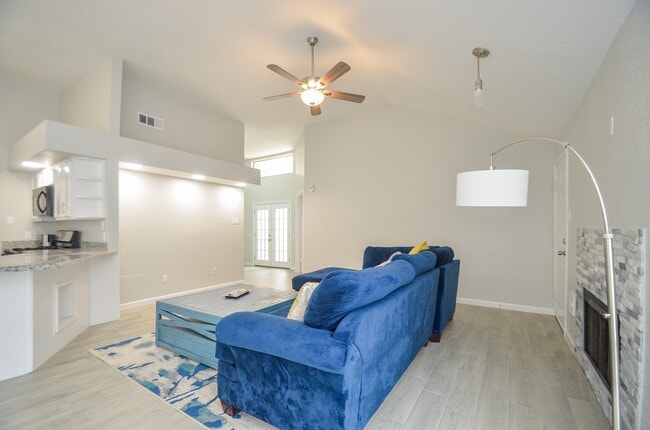 Building Photo - 2607 Harvest Moon Dr