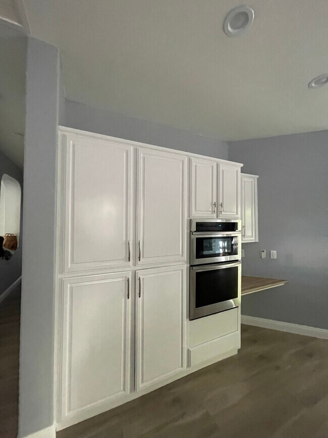 Foto del edificio - 8024 Halesworth Dr