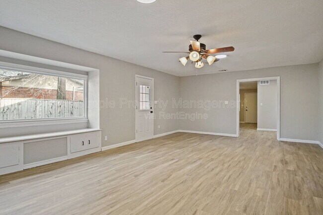 Foto del edificio - 1607 Denison Dr