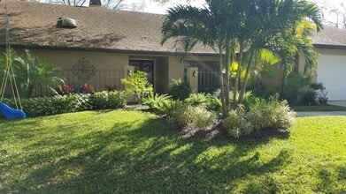 Building Photo - 392 Lakeview Terrace