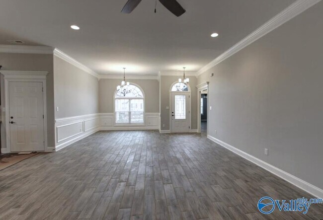 Foto del edificio - 25669 Millbrook Dr