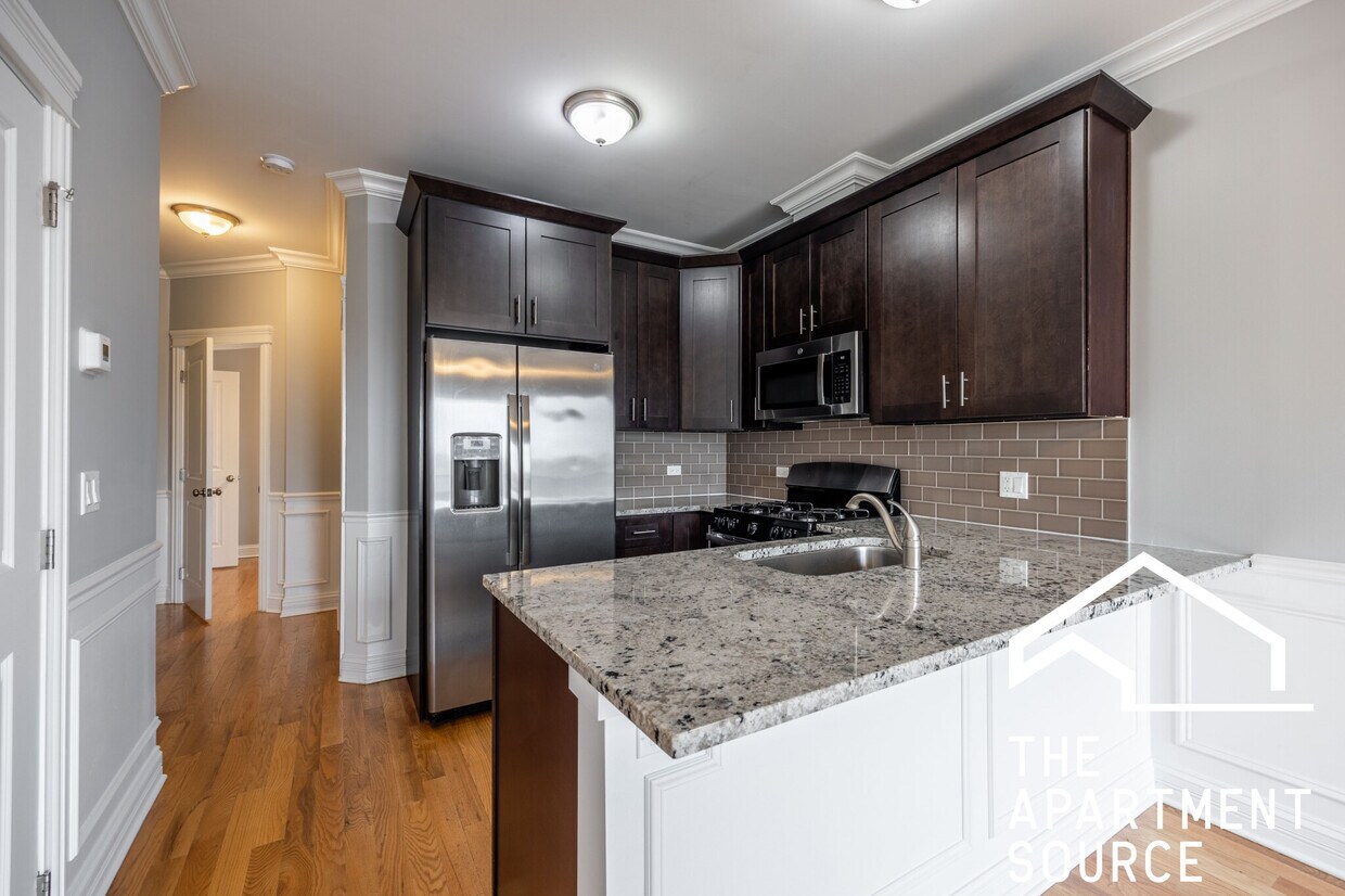 Foto principal - 2346 W Grand Ave