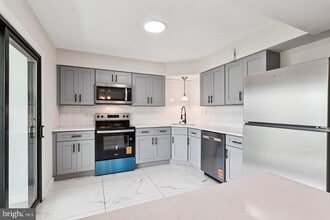 Building Photo - 106 Harvest Ln