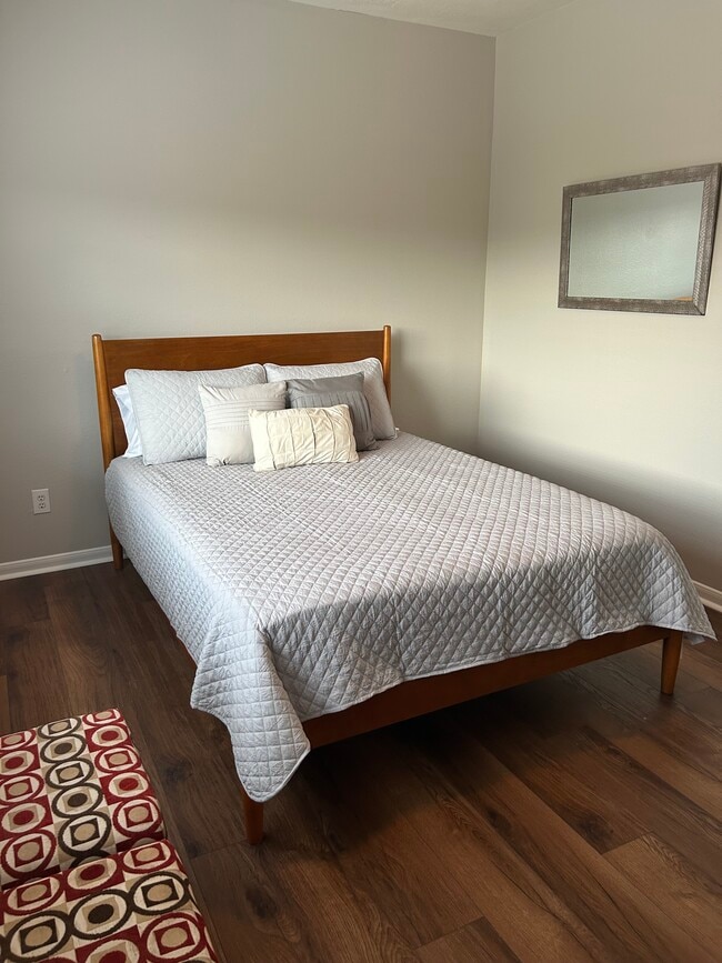 Upstairs bedroom 3 - 3602 Cedar Flats Ln