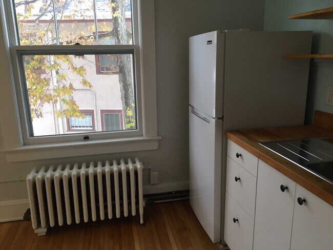 Foto del edificio - 2828 Humboldt Ave S