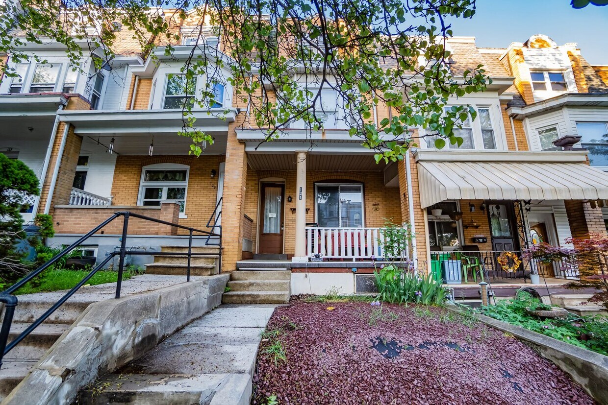 Foto principal - 131 S 12th St