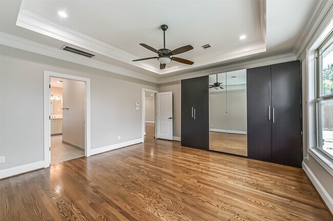 Foto del edificio - 1317 Chantilly Ln