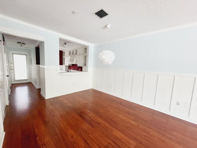 Foto del edificio - Stylish 2/2.5 condo in the heart of Downto...