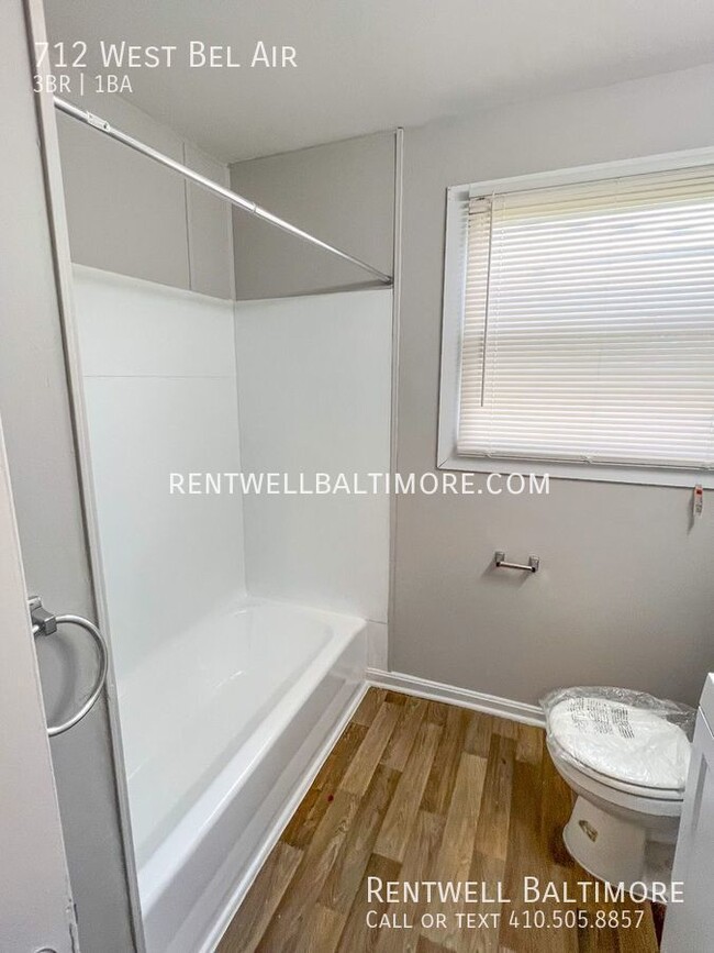 Building Photo - 3 Bed 1 Bath Home | $1350 | 712 W Bel Air ...