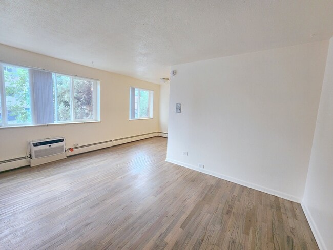 Photo - 801 N Dahlia St Apartment