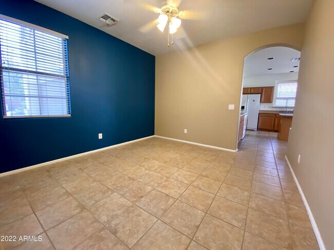 Foto del edificio - 16370 W Adams St