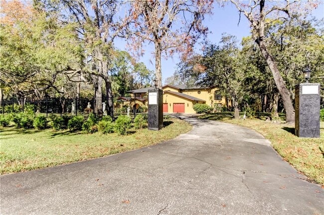 Building Photo - 6401 Millstone Dr