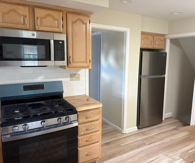 Foto del edificio - 3 Bed Single Family in Springfield