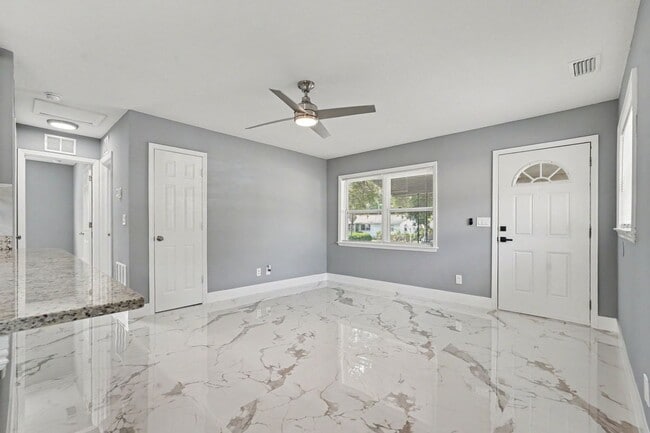Building Photo - 20703 Mickens Dr