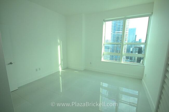 Building Photo - 950 Brickell Bay Drive