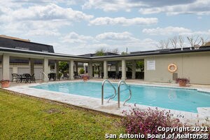 Building Photo - 7834 Broadway St