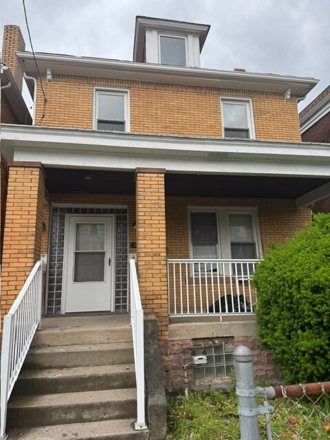 Building Photo - 1118 Sylvan Ave