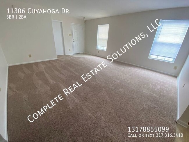 Building Photo - Now Showing this 3 bedroom, 2 bathroom hom...