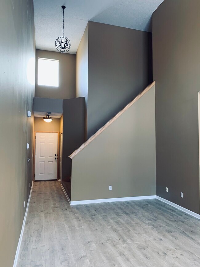 16762 78th Plz N, Osseo, MN 55311 Townhome Rentals in Osseo MN