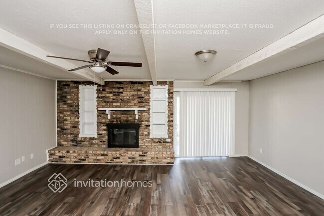 Foto del edificio - 2617 Natalie Dr