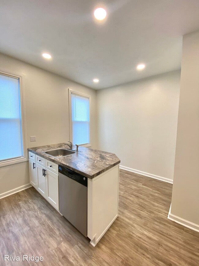 Building Photo - 3 br, 2.5 bath House - 518 Griffin Street