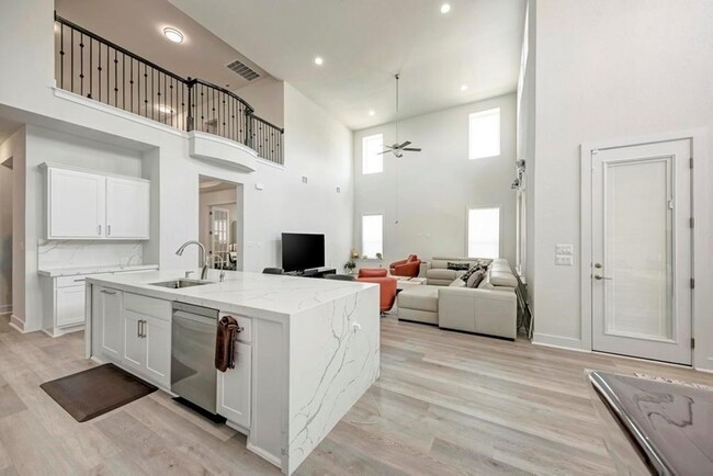 Building Photo - Elegant 2 story on corner lot